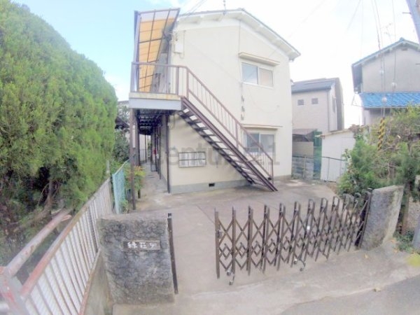 宝塚市平井２丁目のアパート