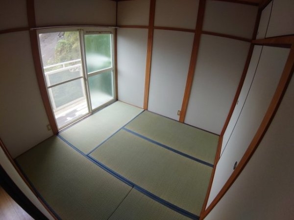 川西市花屋敷１丁目のアパート