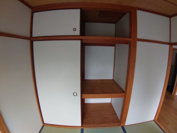 川西市花屋敷１丁目のアパート