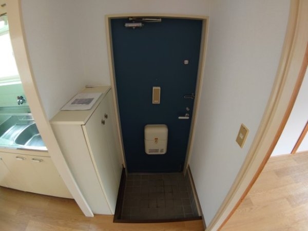 川西市花屋敷１丁目のアパート
