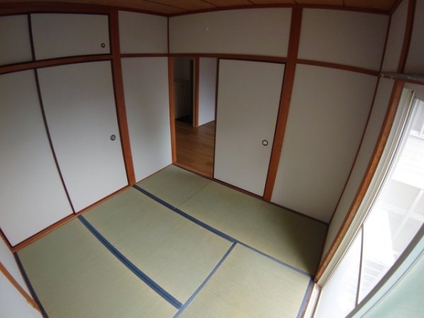 川西市花屋敷１丁目のアパート
