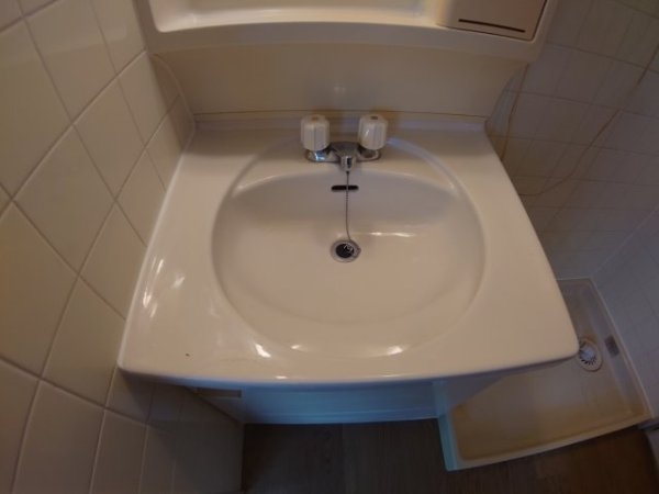 川西市花屋敷１丁目のアパート