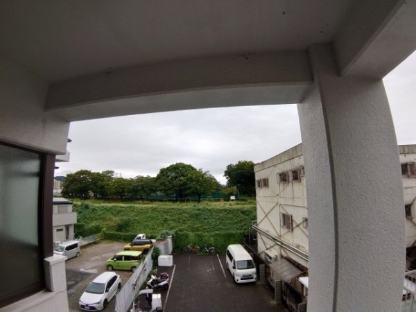 伊丹市北野６丁目のマンション