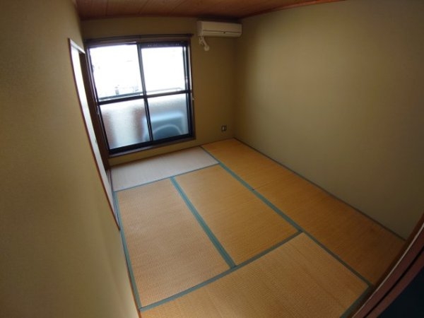 川西市加茂１丁目のアパート