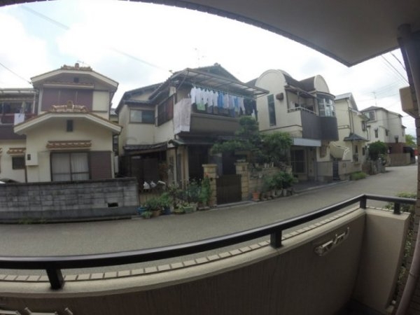 宝塚市安倉中６丁目のマンション