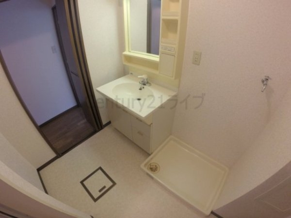 宝塚市安倉中６丁目のマンション