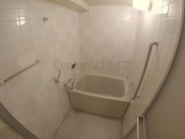 宝塚市安倉中６丁目のマンション