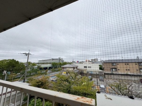 宝塚市鹿塩１丁目のマンション