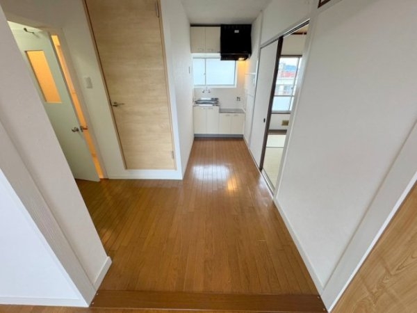 宝塚市鹿塩１丁目のマンション