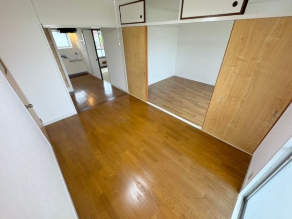 宝塚市鹿塩１丁目のマンション