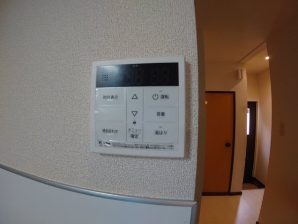 川西市霞ケ丘２丁目のテラスハウス