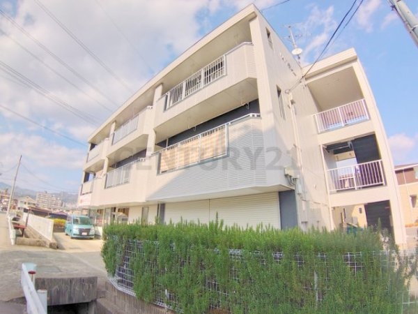 宝塚市山本丸橋２丁目のマンション