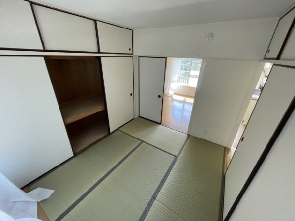 宝塚市野上６丁目のマンション