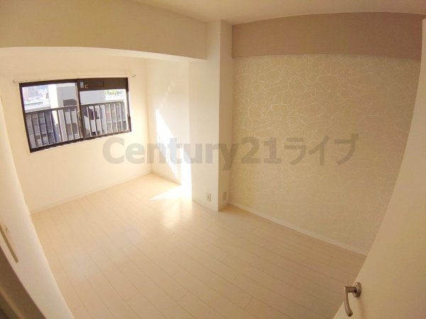宝塚市伊孑志４丁目のマンション