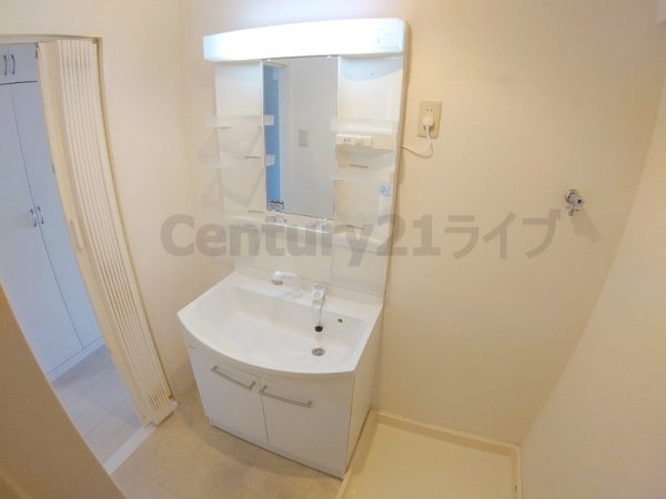宝塚市伊孑志４丁目のマンション