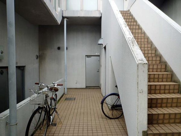 池田市石橋３丁目のマンション