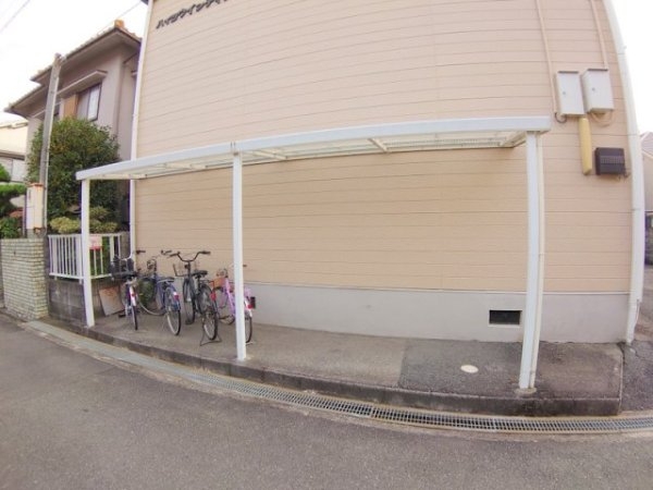 伊丹市行基町４丁目のアパート