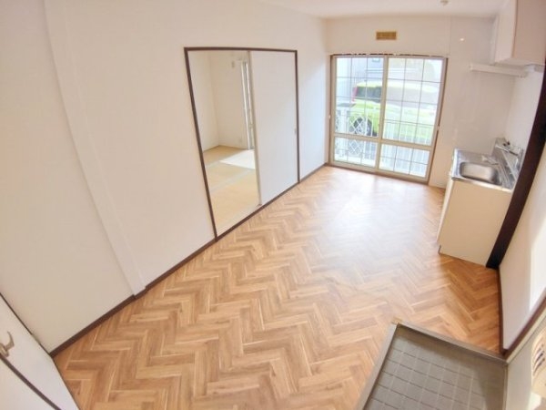 伊丹市行基町４丁目のアパート