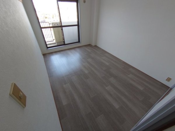 伊丹市荒牧南２丁目のマンション