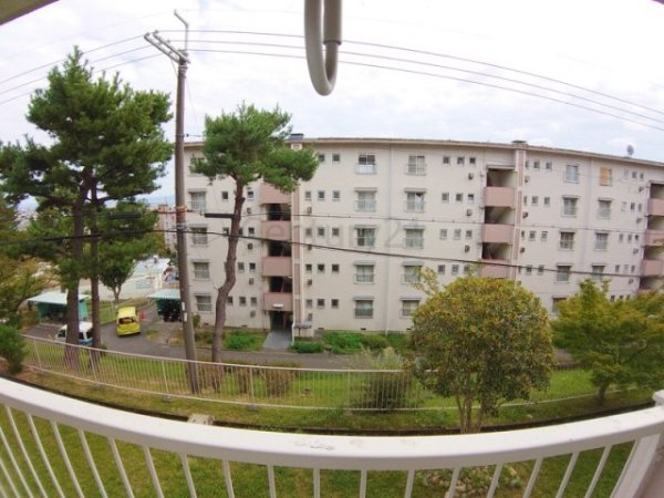 宝塚市野上６丁目のマンション