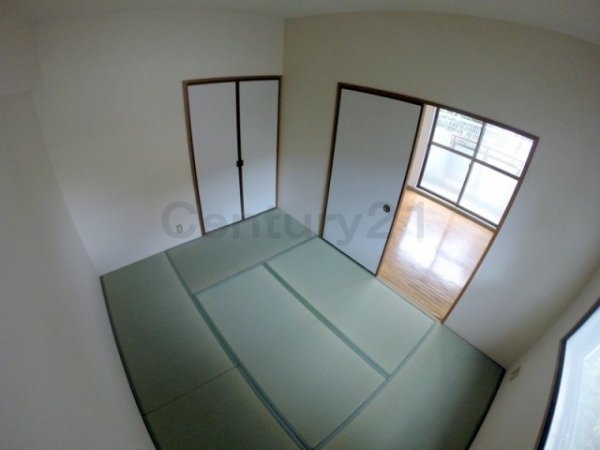 伊丹市瑞ケ丘３丁目のマンション