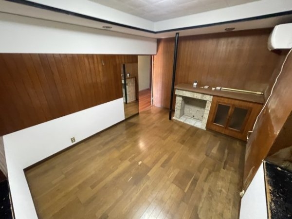 宝塚市野上４丁目の貸家