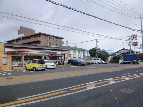 宝塚市山本中2丁目のアパート(セブンイレブン 山本西店)
