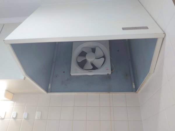 西宮市下大市東町のテラスハウス