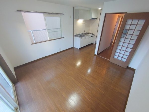 シャルムコート（下大市東町テラスハウス）