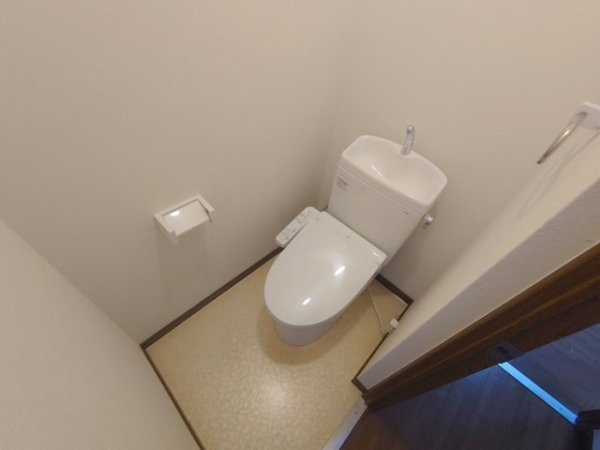 西宮市下大市東町のテラスハウス