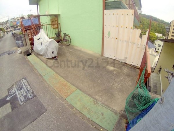宝塚市山本台２丁目のアパート