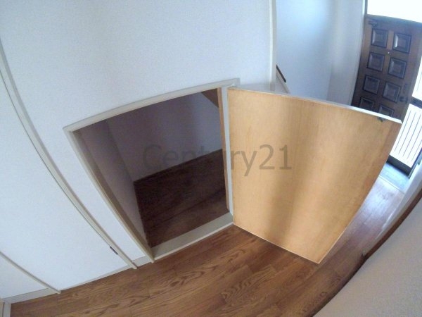 宝塚市山本丸橋４丁目のテラスハウス