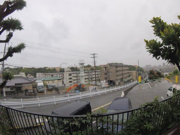 西宮市上ケ原四番町のアパート