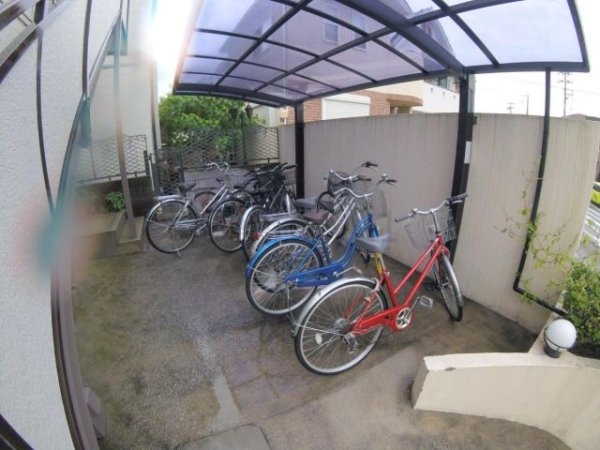 西宮市上ケ原四番町のアパート