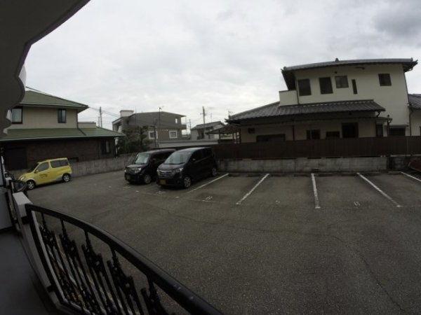 宝塚市旭町１丁目のマンション