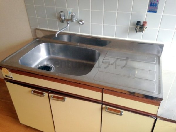宝塚市山本西２丁目のアパート