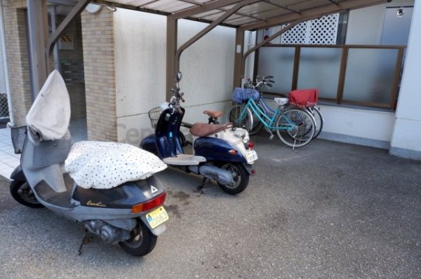 伊丹市大野２丁目のマンション