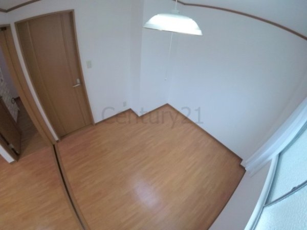 宝塚市鹿塩２丁目のマンション