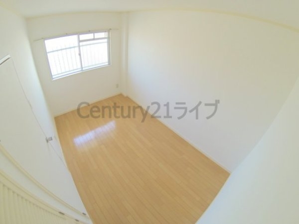宝塚市高司２丁目のマンション