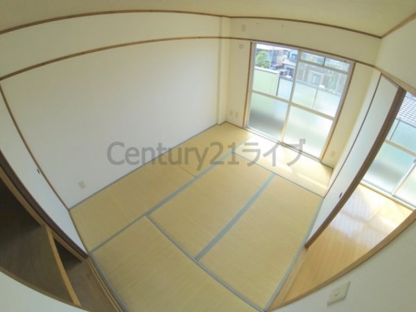 宝塚市高司２丁目のマンション