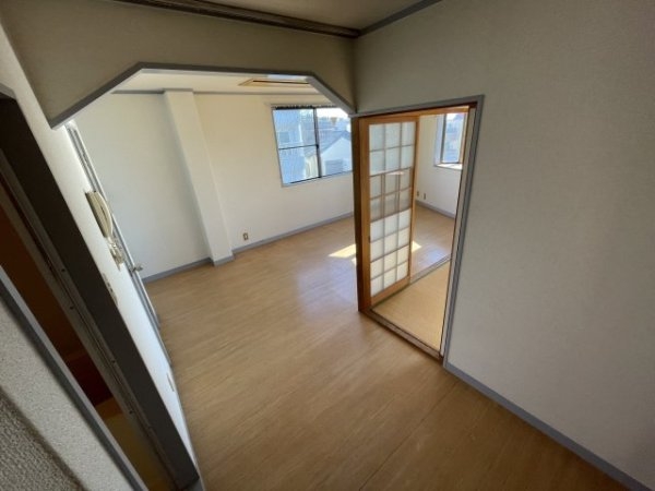 西宮市上大市５丁目のマンション