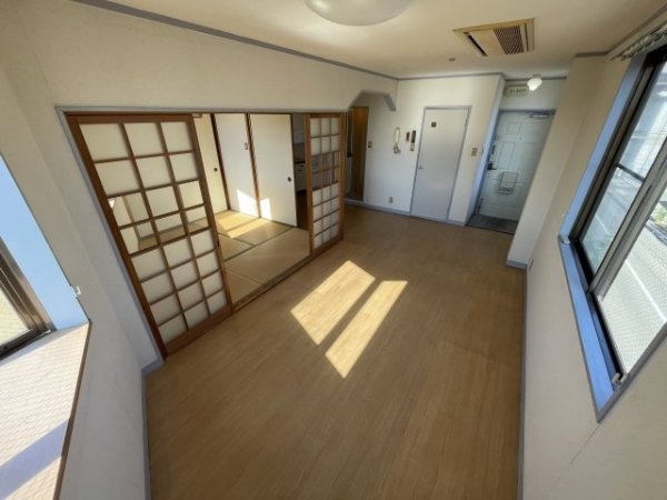 西宮市上大市５丁目のマンション