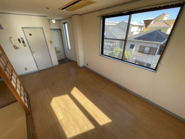 西宮市上大市５丁目のマンション
