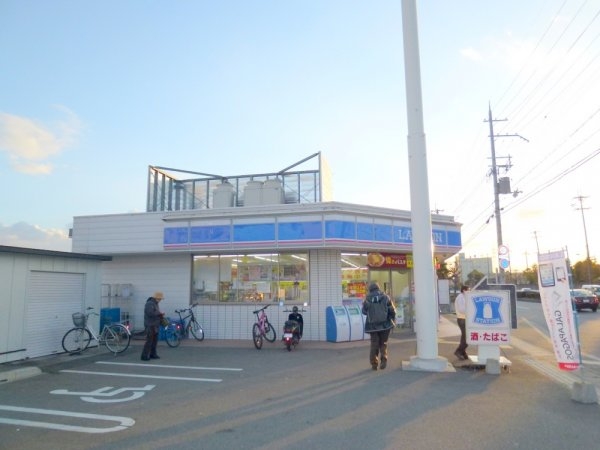 宝塚市安倉南2丁目のマンション(ローソン宝塚金井店)