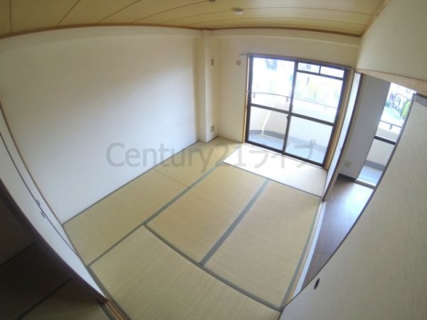 宝塚市安倉南２丁目のマンション