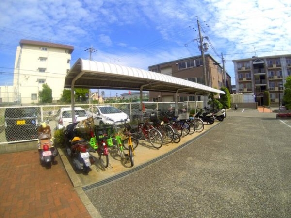 宝塚市安倉南２丁目のマンション