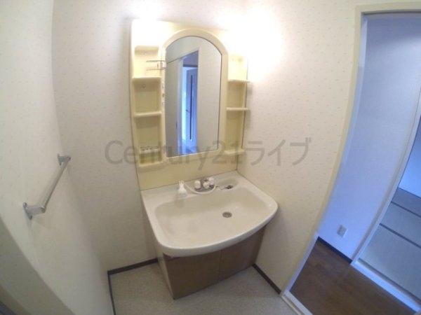 宝塚市安倉南２丁目のマンション