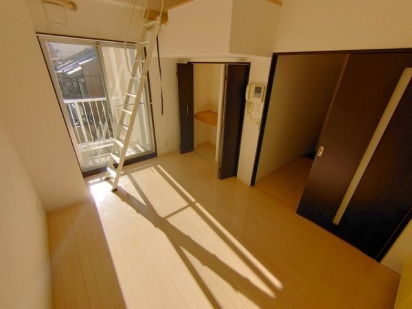 川西市小戸１丁目のマンション