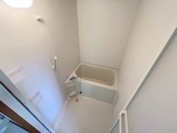 川西市向陽台３丁目のマンション