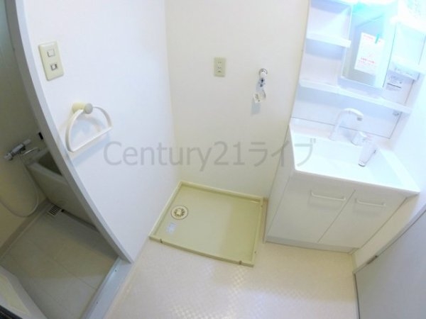 宝塚市光明町のマンション